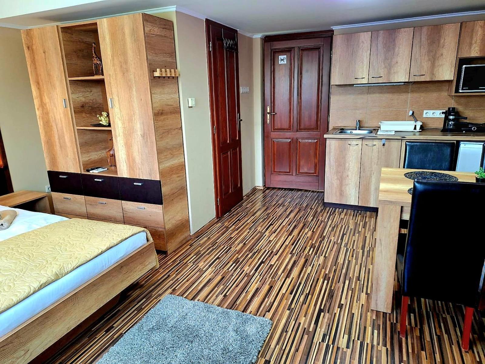 Angyal Apartman ยูลา ภายนอก รูปภาพ