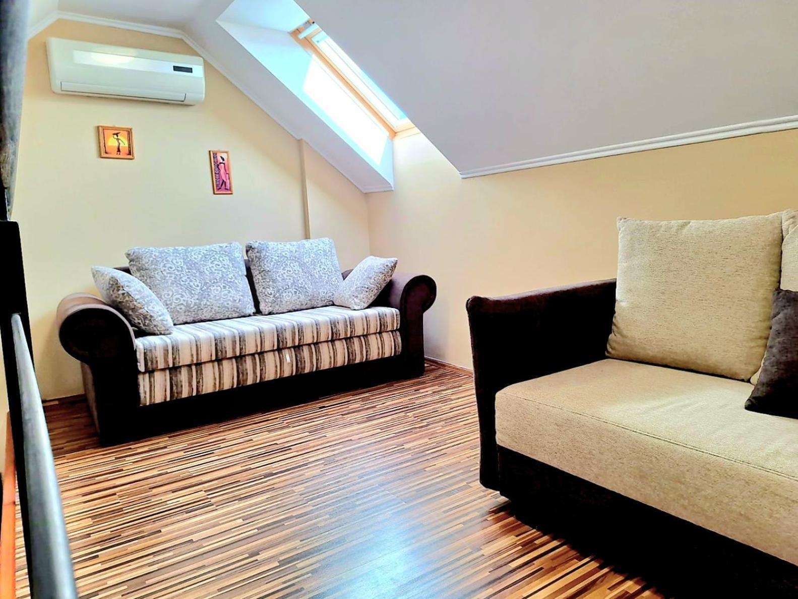 Angyal Apartman ยูลา ภายนอก รูปภาพ